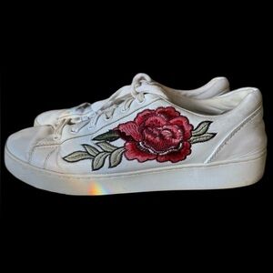 VIONIC Syra Genuine Leather Rose Floral Flower Embroidered Sneakers Shoes SZ 9